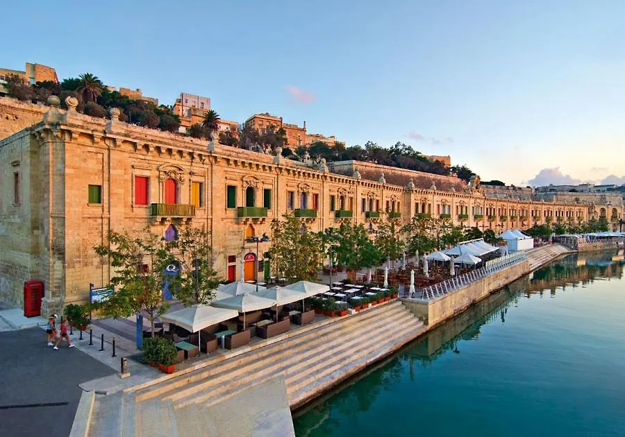 Central 2BR Apartment in La Valletta 0*,